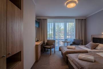 Фото номера Двухместный номер с 1 кроватью Отель Hotel *** NAT Jarosławiec г. Ярославец 9