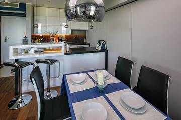 Фото номера Апартаменты в пентхаусе Апартаменты Prezydencki Apartamenty г. Ярославец 5